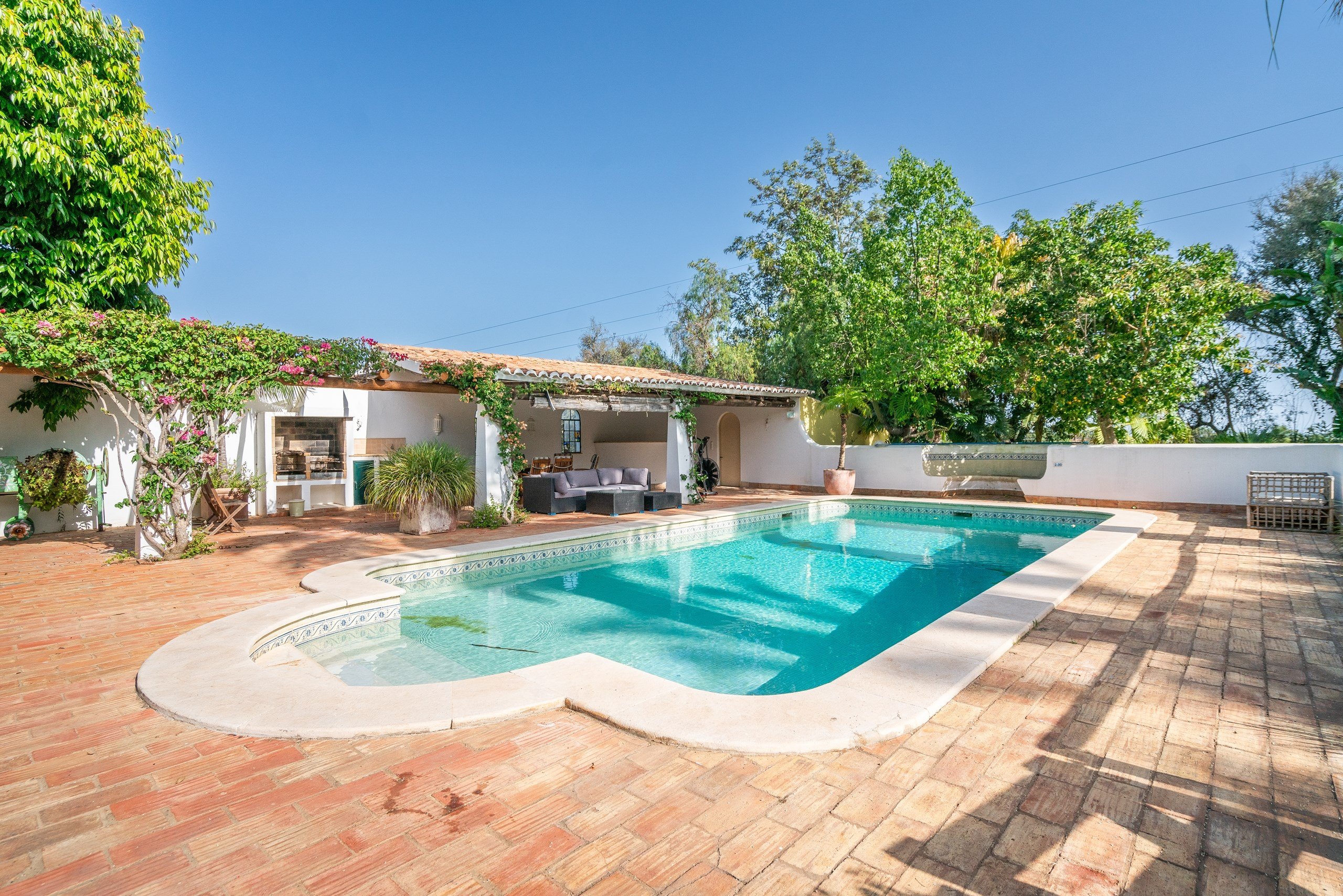 Luxury 7 Bedroom Retreat Villa For Sale in the Algarve, Portugal, with ove3r 35,200 Sqr Mtrs of Land